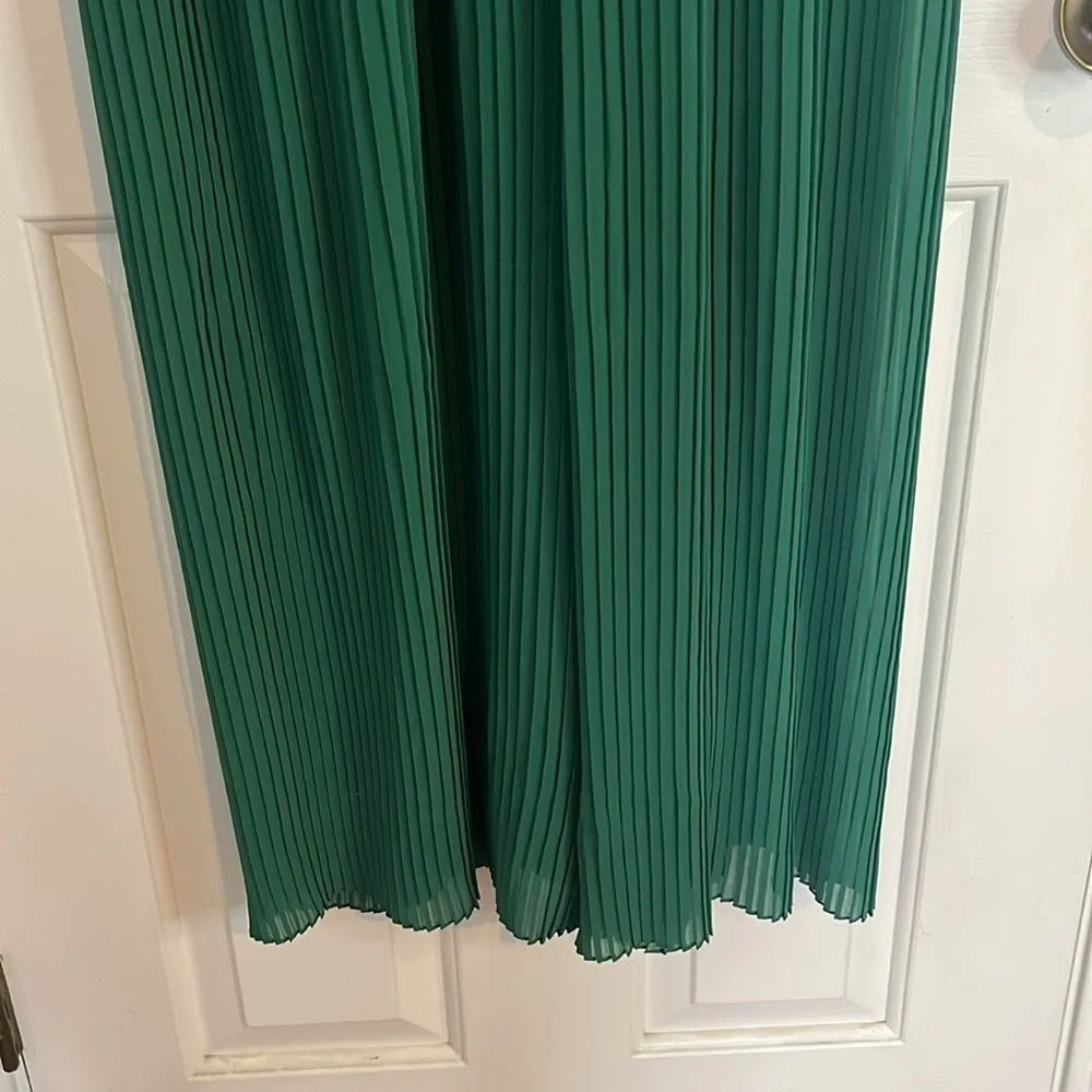 Zara Emerald Green Long-Sleeve Pleated Jumpsuit with Belt - Picture 6 of 12